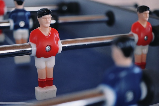 通过与当地 通过与当地